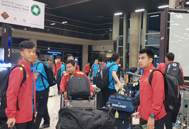Đội tuyển Việt Nam có mặt tại Jordan, chuẩn bị cho trận tranh ngôi đầu bảng