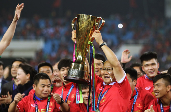 Dân Hàn cổ vũ Park Hang-seo, trận chung kết AFF Cup đạt kỷ lục rating